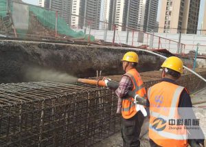 中铁隧道局小型液压混凝土湿喷机施工视频